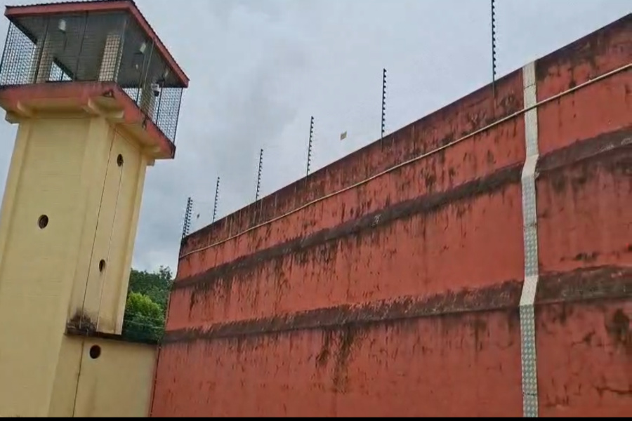 5 Jail Officials Suspended After Prison Break in Tripura