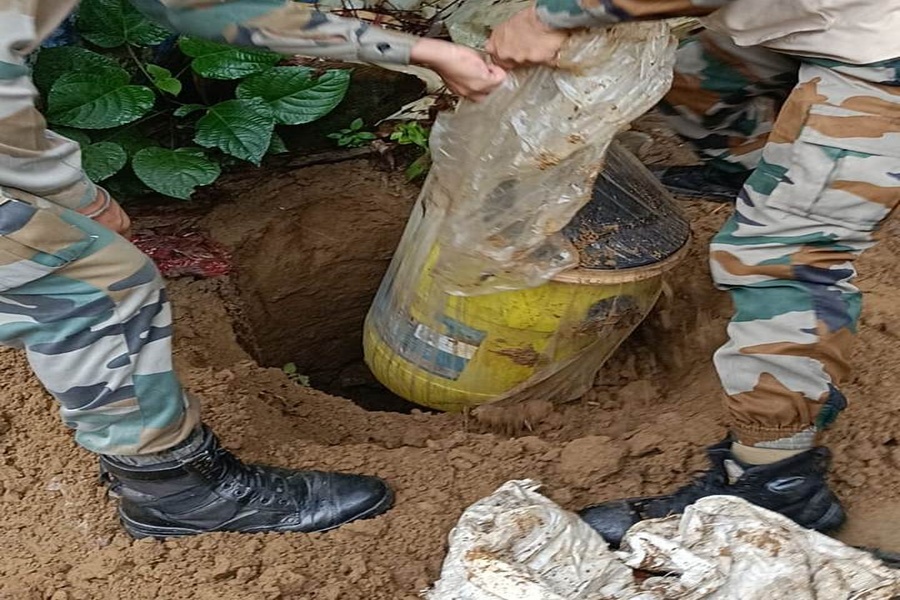 178 kg Ganja Seized in Joint STF in Tripura, accused on run