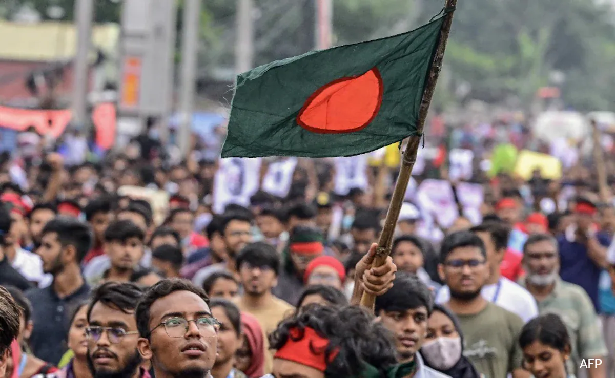 Bangladesh: Workers protest in Dhaka over wage delays