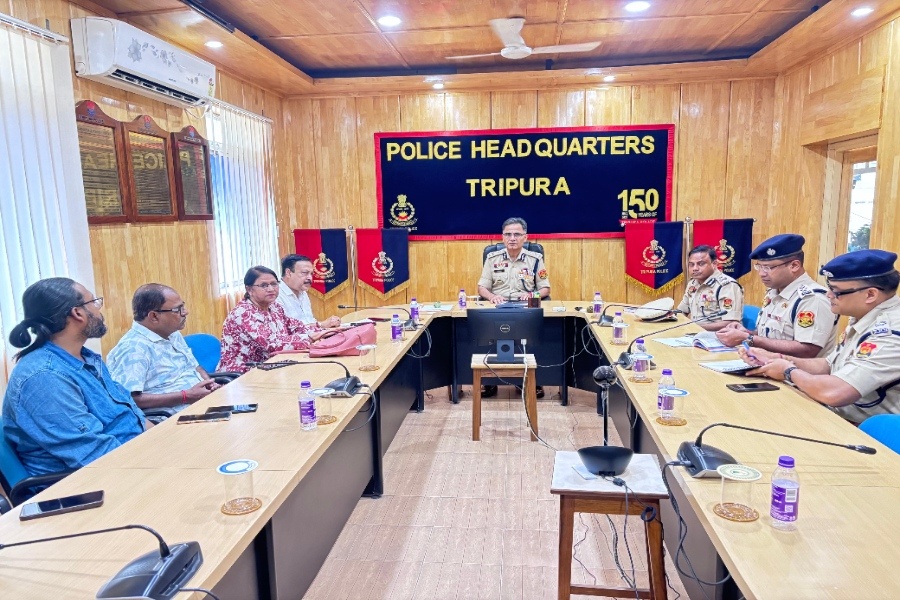Agartala Press Club Seeks Enhanced Security for Journalists, meets DGP