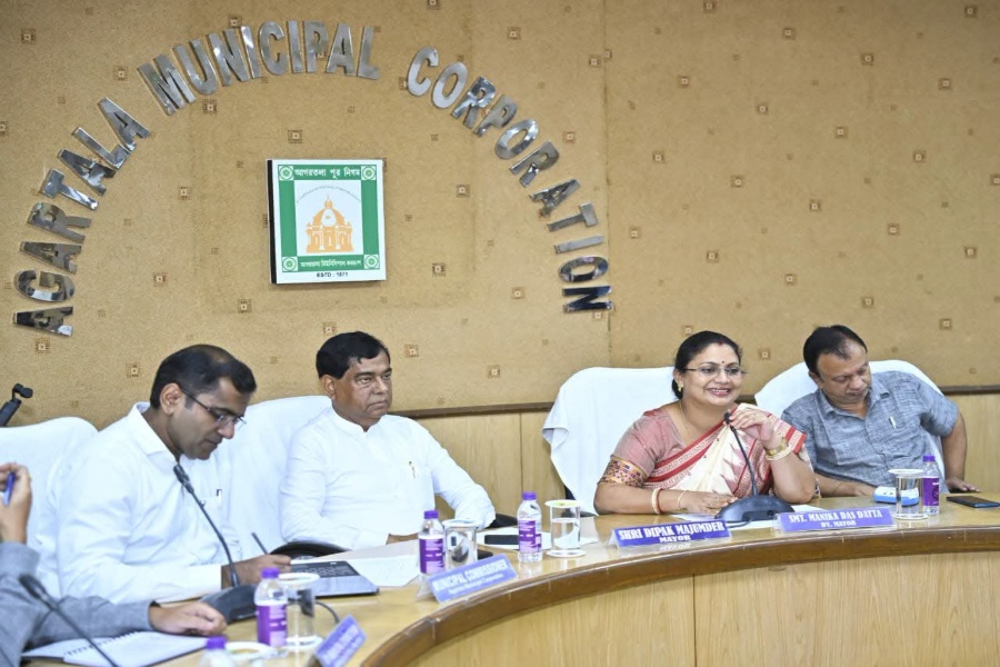AMC holds meeting to finalise ‘Sharad Samman’ awards, focuses on festive management