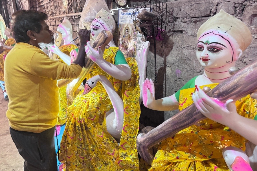 Saraswati Puja Preparations Gather Momentum as Festive Spirit Fills Campuses and Communities