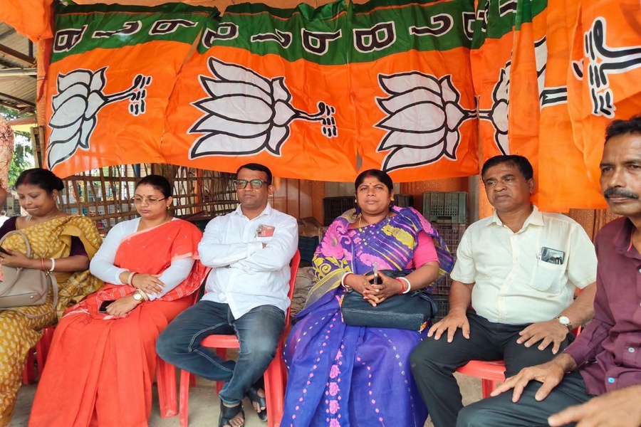 BJP Stages Protest against CPIM Over city valance Allegations