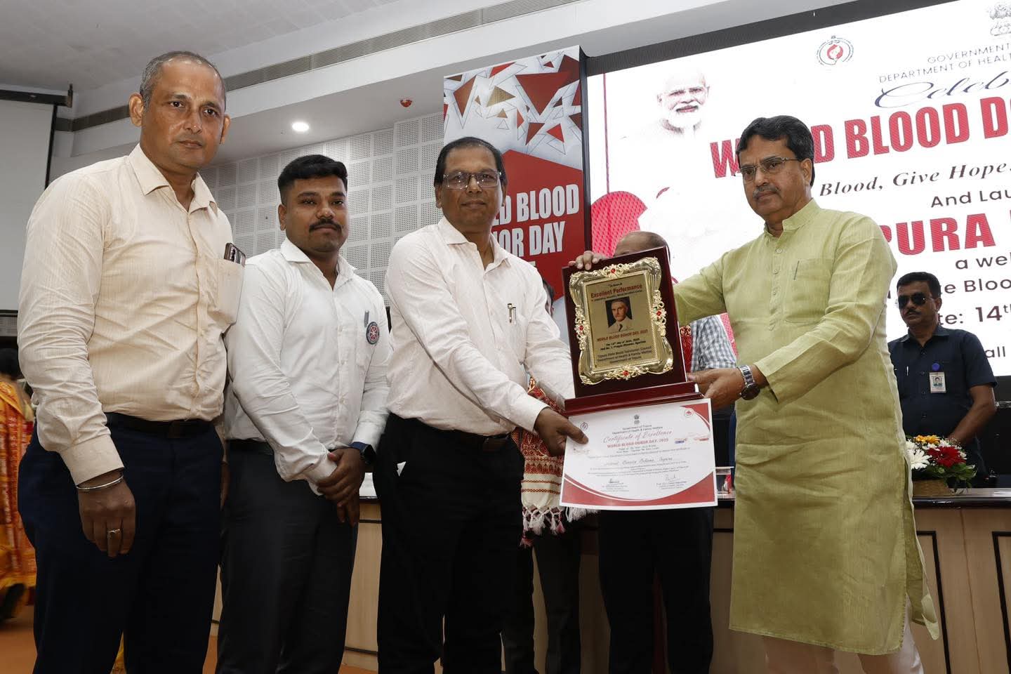 Tripura CM calls for mass awareness on voluntary blood donation