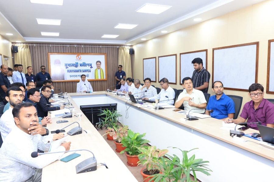 CM holds virtual Mukhyamantri Samipeshu; Says initiative aims to address issues from other districts