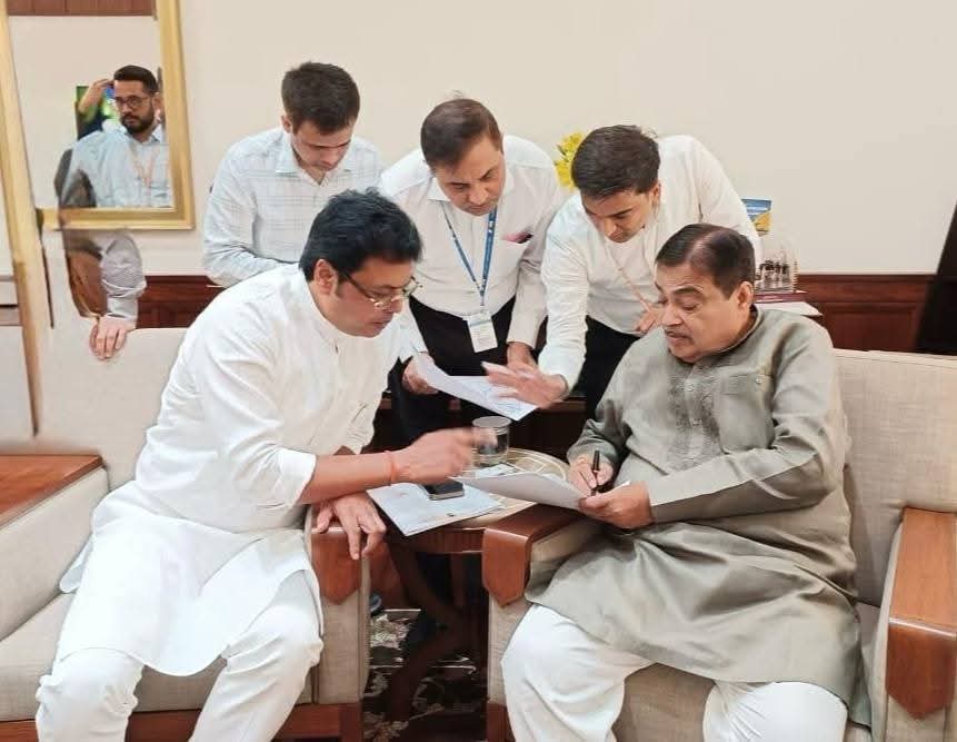 Tripura MP meets Nitin Gadkari, stresses quality checks, timely completion of road works