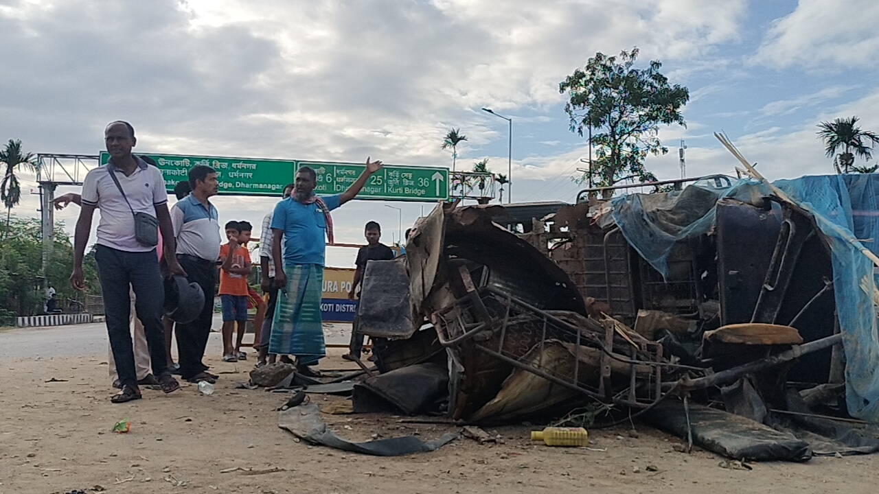 Four killed, including TSR Jawan, in late-night crash in Tripura