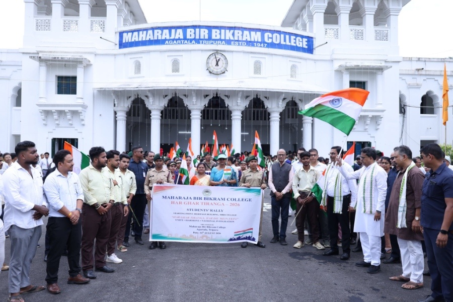 Har Ghar Tiranga strengthens emotional bond with national flag: CM