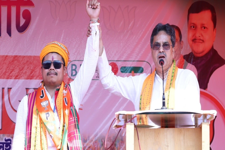 Tripura CM Criticizes Tipra Motha, sa...