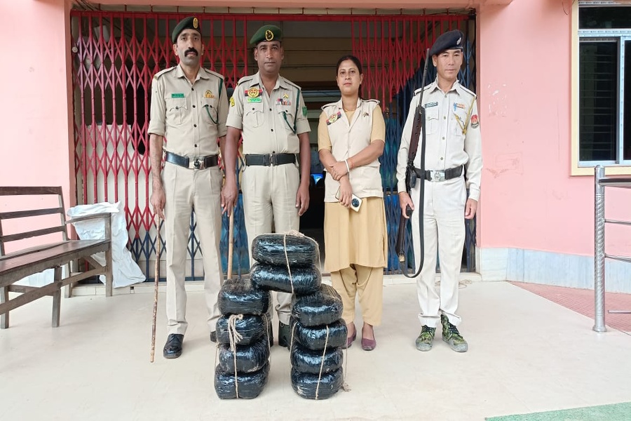 20 Kg ganja worth Rs 3 lakh Seized Near Indo-Bangla Border in Tripura