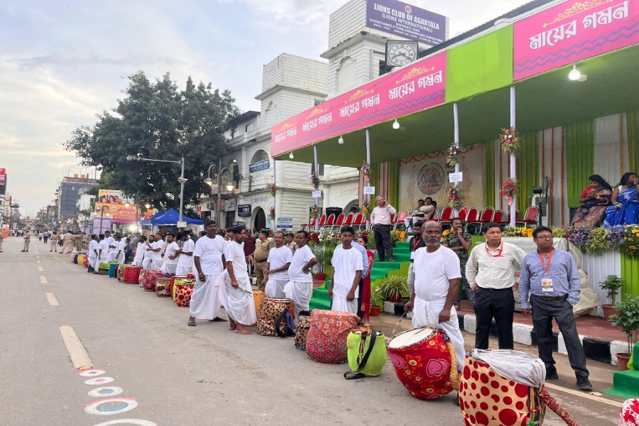 Mayer Gaman showcases state’s rich cultural traditions: CM