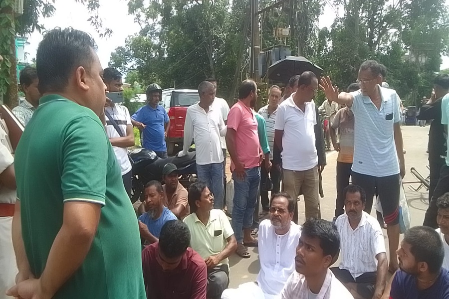 North Tripura Congress Holds Road Blockade Demanding Safe Drinking Water in Sakaibari