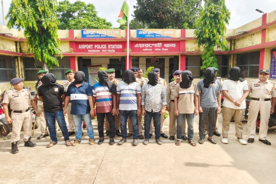8 Bangladeshi held near MBB Airport at Agartala