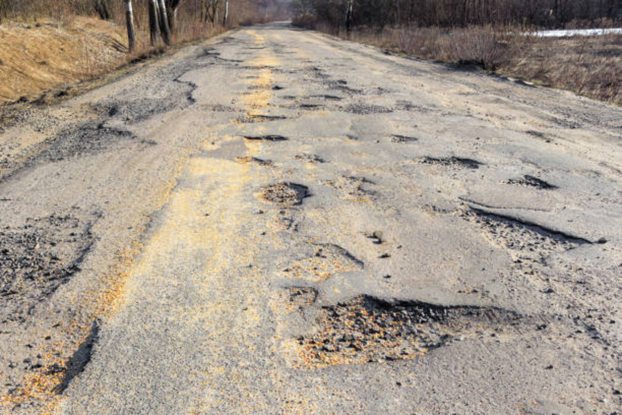 Residents Demand Immediate Repairs as Key Briddhinagar–R.K. Nagar Road Deteriorates