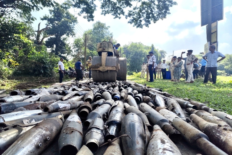 Traffic Police Destroy 410 Modified Bike Silencers