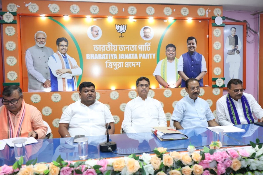 Tripura asks BJP leaders to gear up for urban polls, warns against complacency