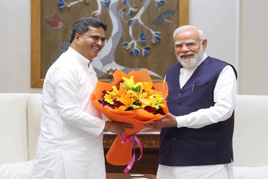 Tripura CM Manik Saha Meets PM Modi, Congratulates Him on 12 Years in service