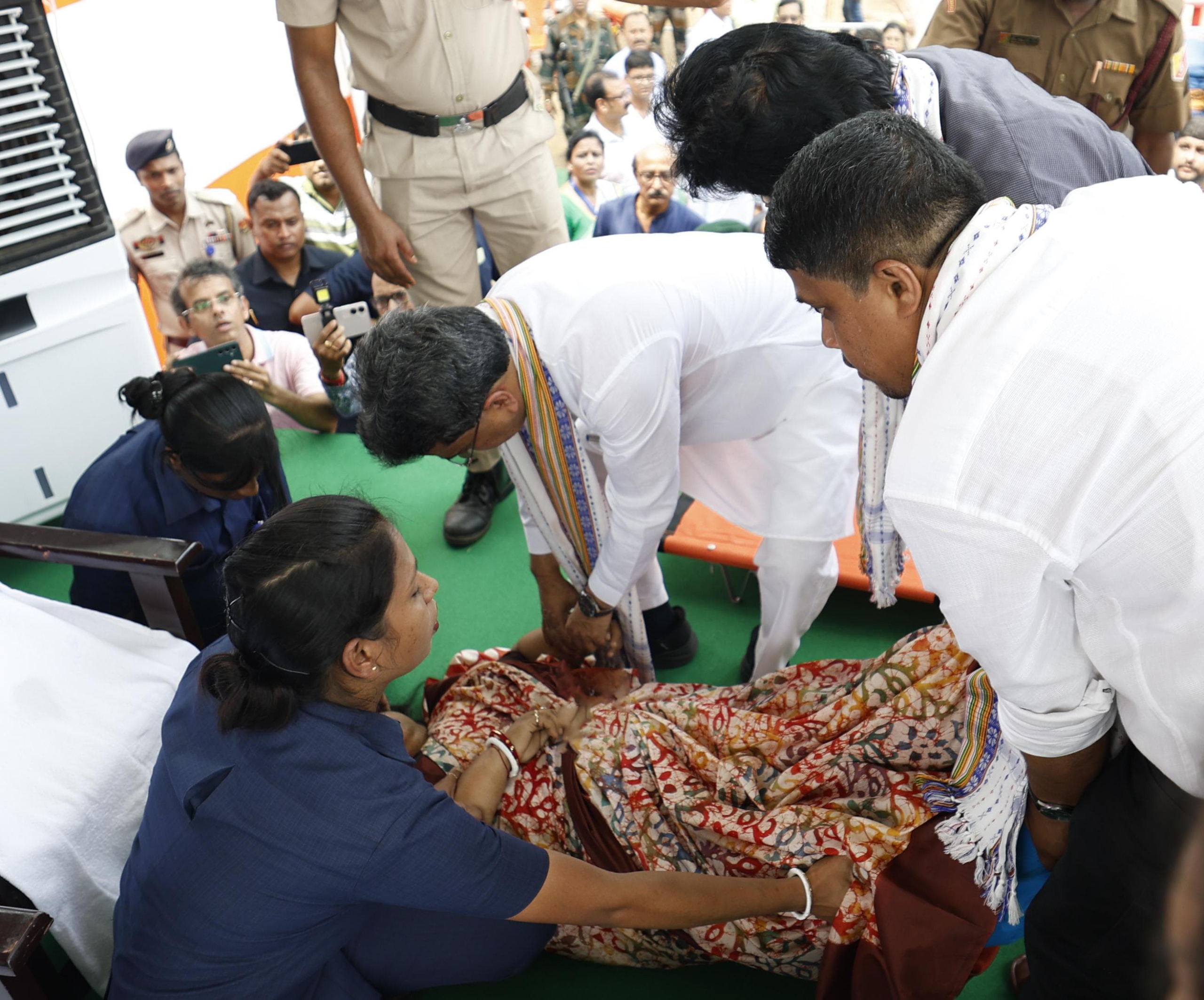 Tripura CM provides treatment to ailing school principal during program who collapses on stage