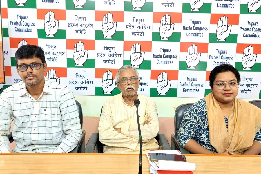 Tripura Congress slams ECI, accuses BJP Govt of systematic voter list manipulation