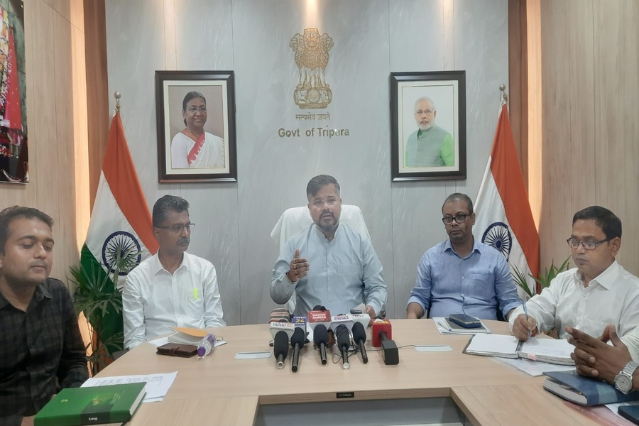Tripura Holds 15-Day Fuel Reserve, no crisis of food: Minister