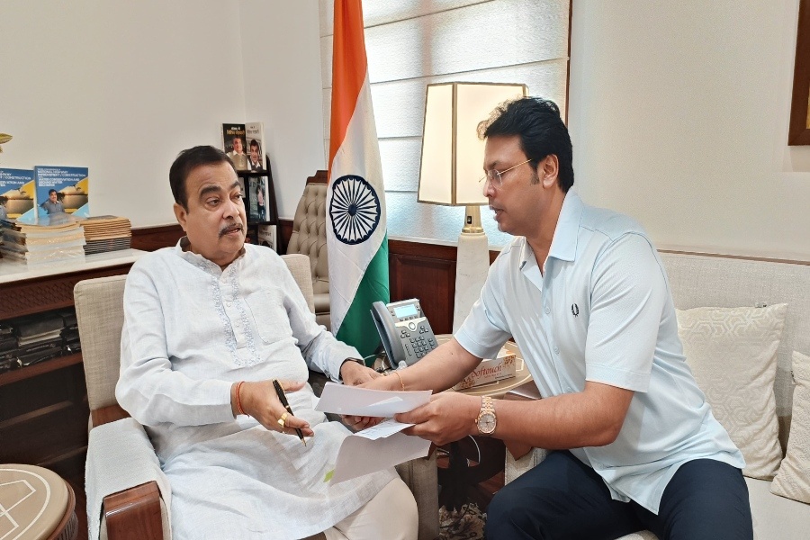 Tripura MP Urges Centre to Fast-Track Highway Projects, Road Repairs