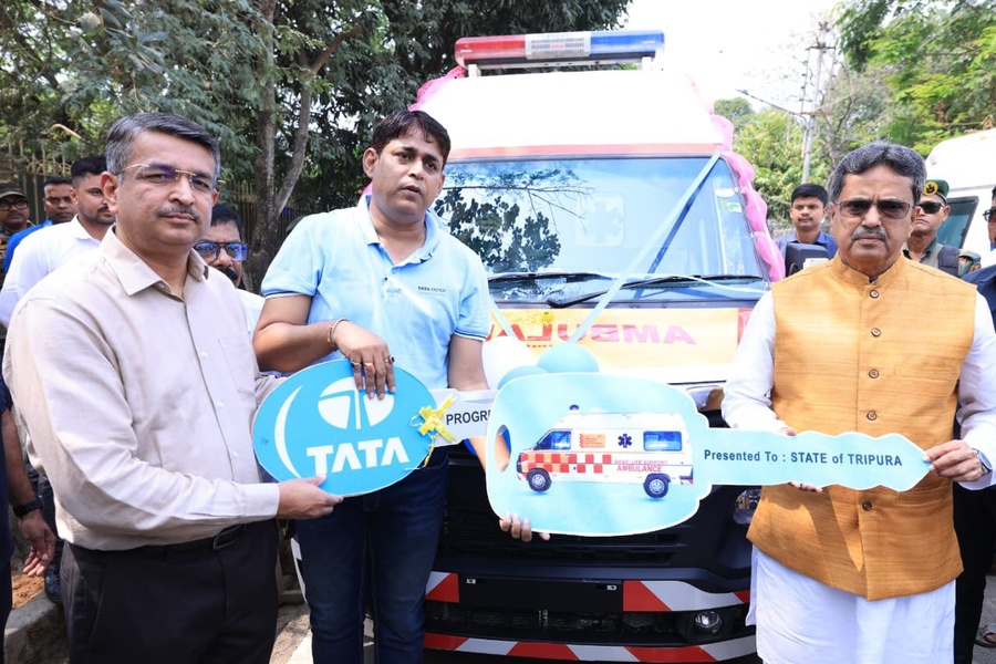 Tripura CM Flags Off 24 ALS/BLS Ambulances in Agartala to Strengthen Emergency Healthcare