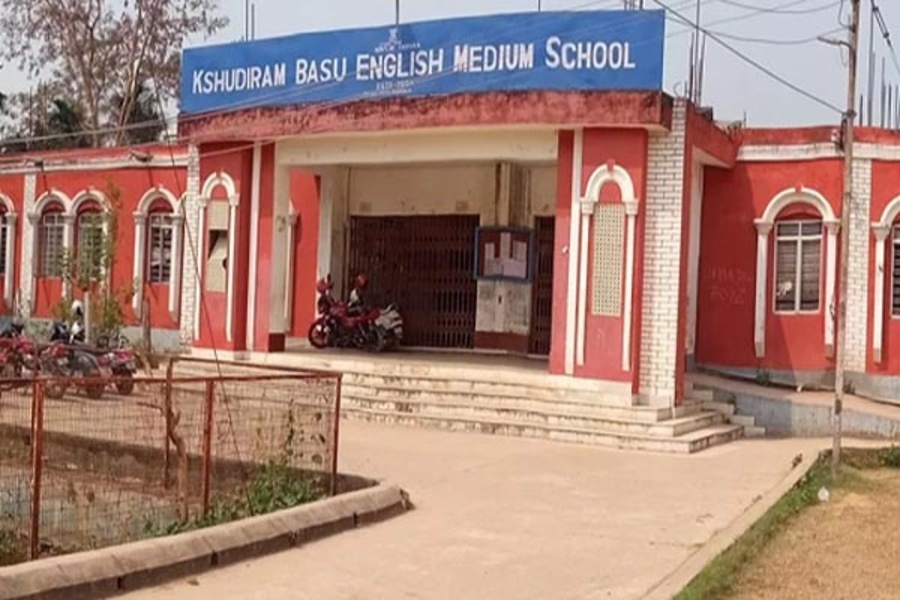 Tripura Cracks Down on Laxity in Gove...