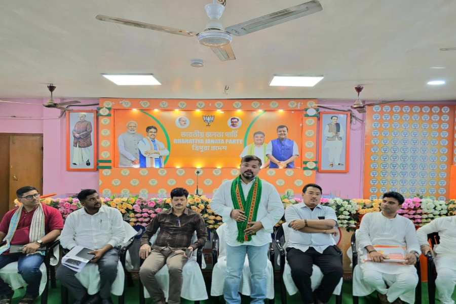 Tripura gears up for ‘Seva Jyoti Yatra’, ‘Viksit Bharat Sankalp Yatra’; Minister reviews prepartion