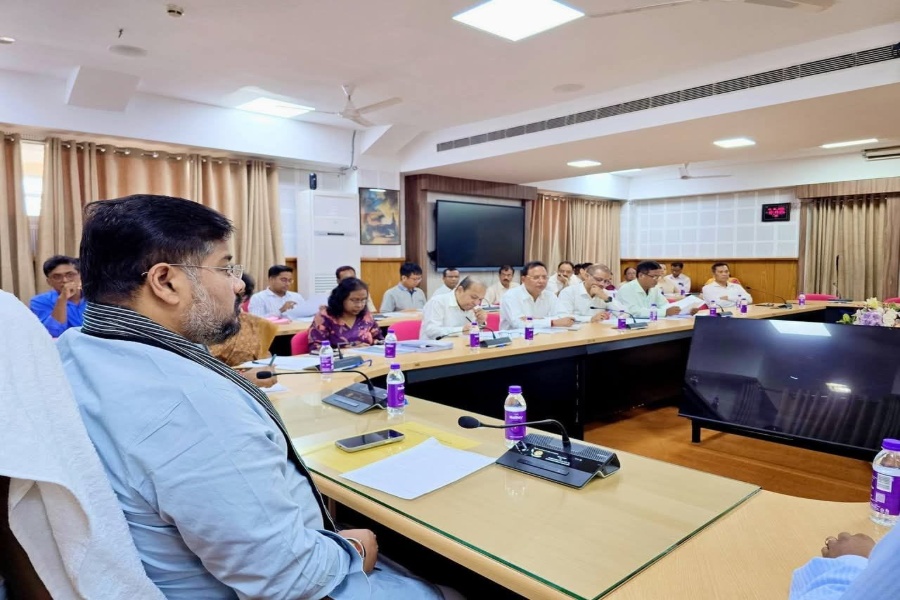 Transport Minister Reviews Driver Vacancies in 27 Tripura Government Departments