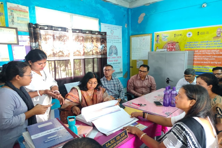 Joint Secretary of MoHFW reviews health services in three Tripura districts