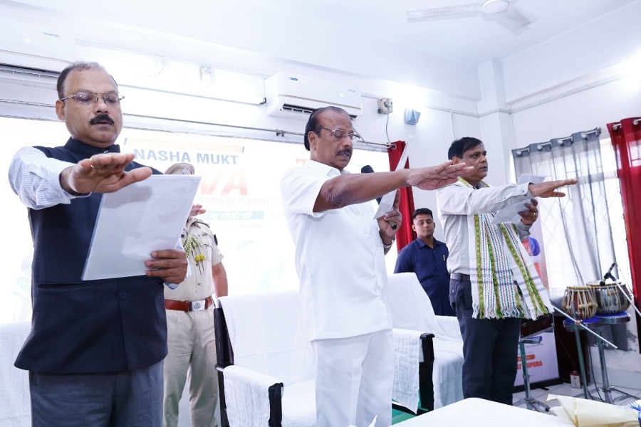 Guv calls for mass movement against drug abuse, urges citizens to build drug-free Tripura