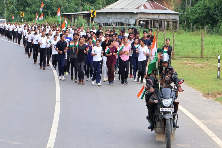 Assam Rifles Organises Freedom Run in Tripura to Mark 150 Years of Vande Mataram